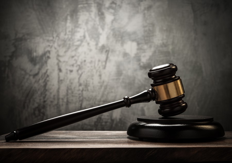 上海刑事律师解读：商业贿赂罪立案管辖的多元视角